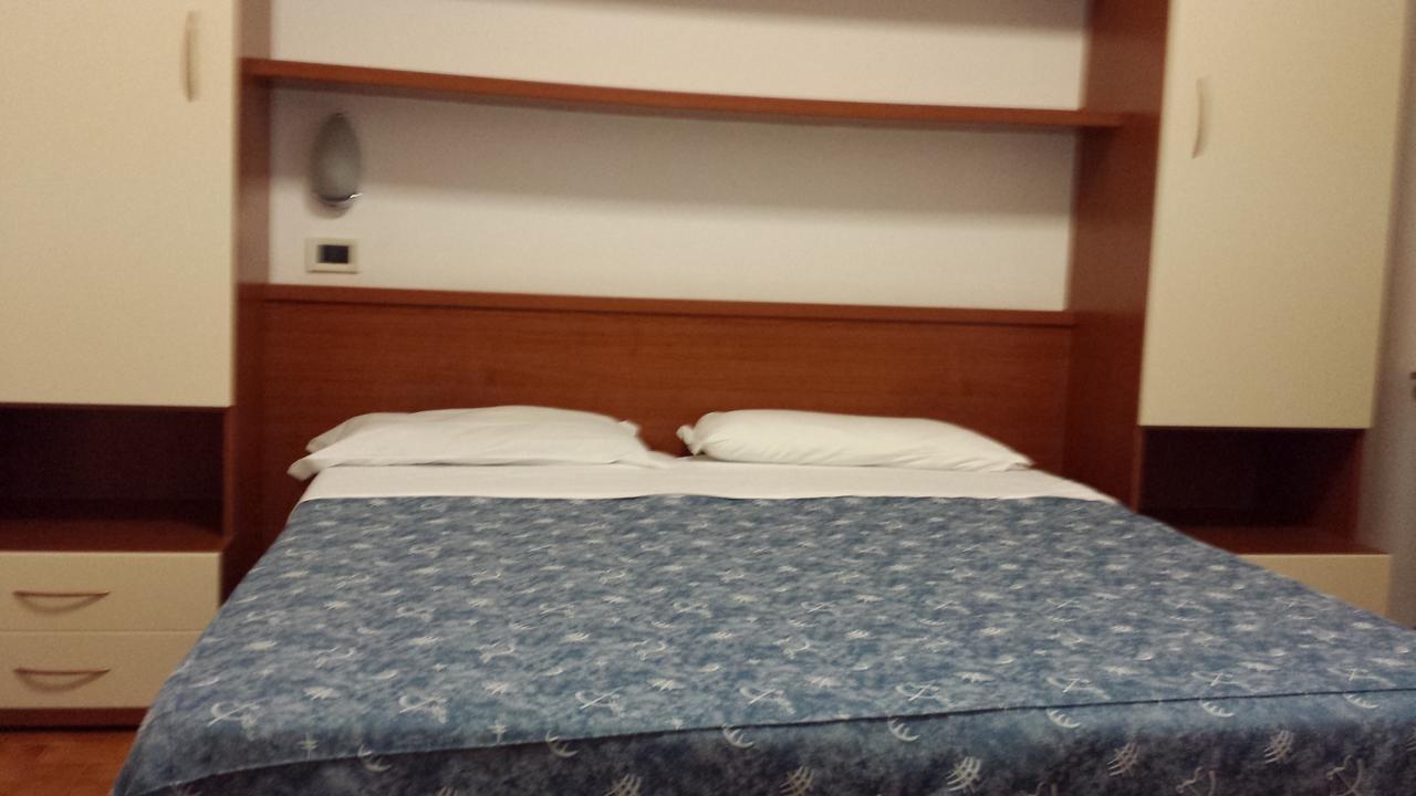 Hotel La Romantica Manerba del Garda Eksteriør bilde